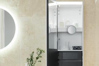 Offener, beleuchteter  Hochschrank der Kollektion Lin20 von burgbad